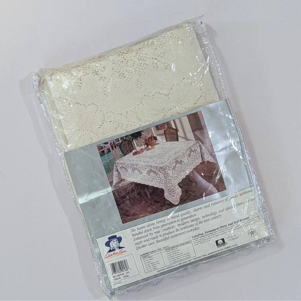 Vintage Quaker Lace Tablecloth Brighton 70x90